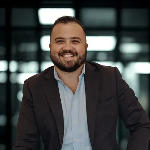 Nikko Kelaidis, real estate agent in Long Beach