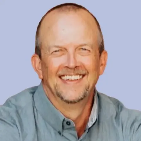 Bob Knapp, real estate agent in Costa Mesa