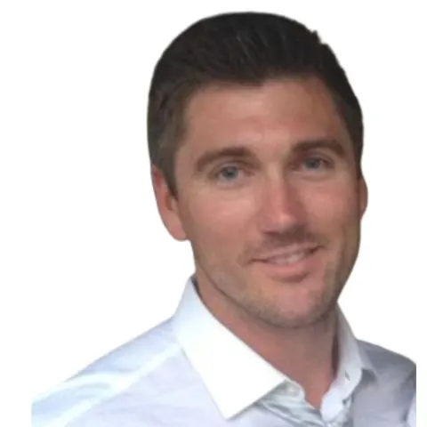 Adam Lindholm, real estate agent in Long Beach