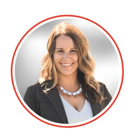 Amy Ravera, real estate agent in Long Beach