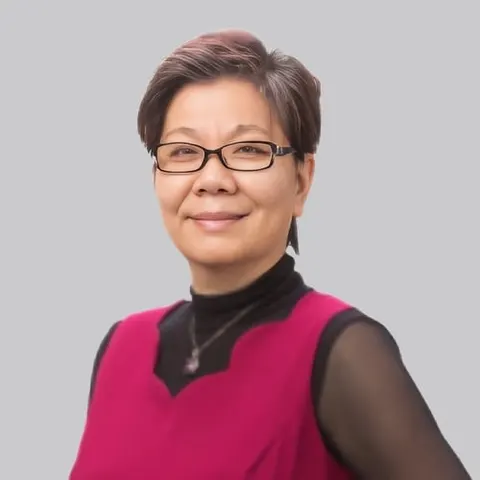 Wenxiao Luo, real estate agent in Yorba Linda
