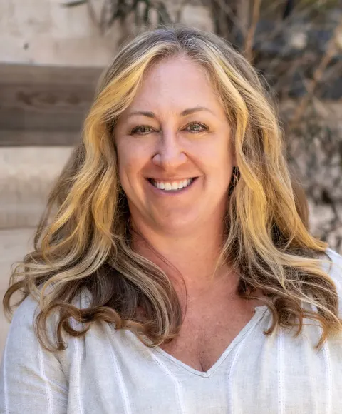 Lori Magana, real estate agent in Long Beach