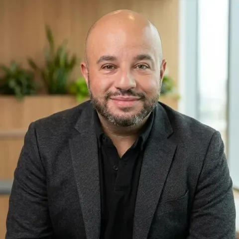 Carlos Manuel, real estate agent in Alhambra