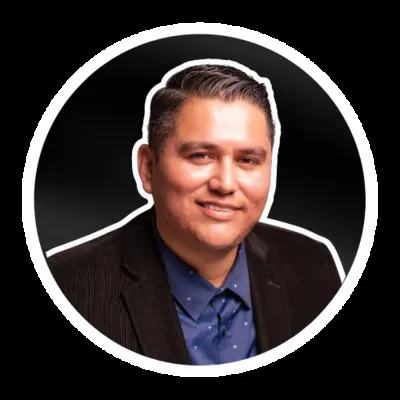 Renonah Medina, real estate agent in Fontana