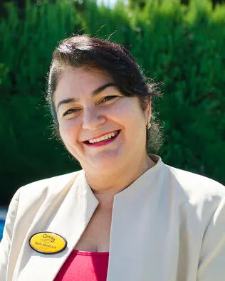 Nahi Abraham, real estate agent in Norwalk