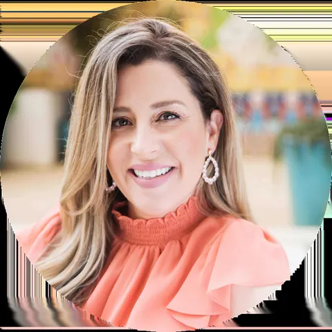 Diana Palencia, real estate agent in Los Angeles