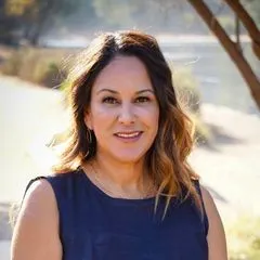 Brenda Piumpunyalerd, real estate agent in Corona