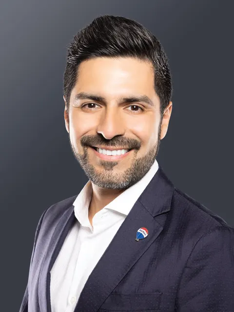 Favian Pompa, real estate agent in Anaheim