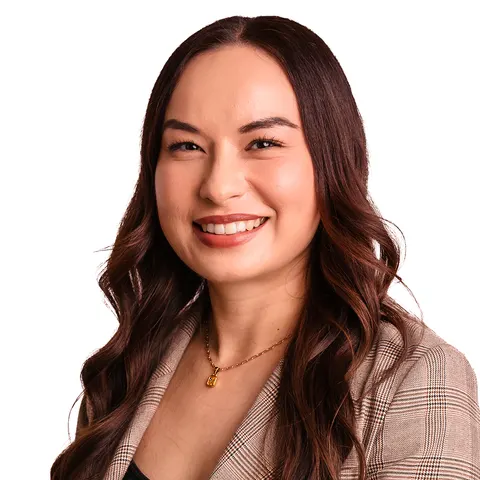 Sandy Luna, real estate agent in Long Beach
