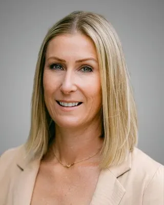 Courtney Short, real estate agent in Orange