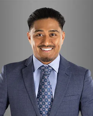 Elias Vazquez Jr, real estate agent in Santa Ana