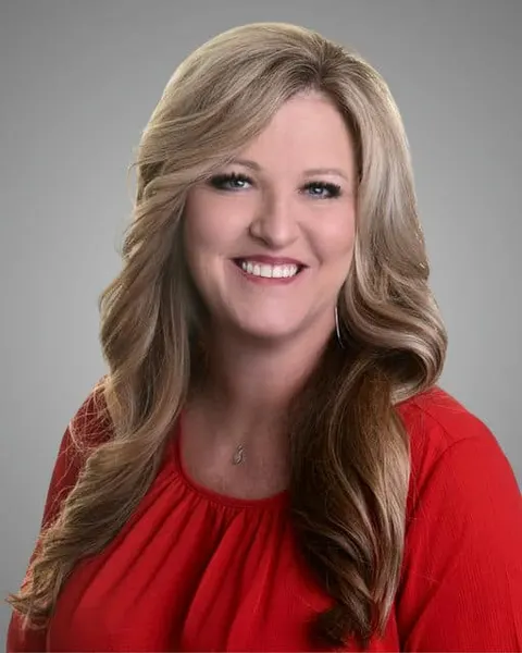 Tracy Gonzalez West, real estate agent in Yorba Linda