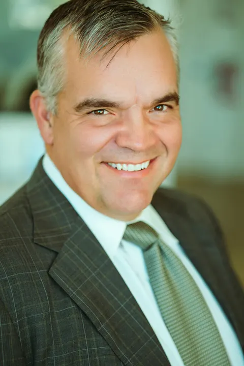 Justin White, real estate agent in Long Beach