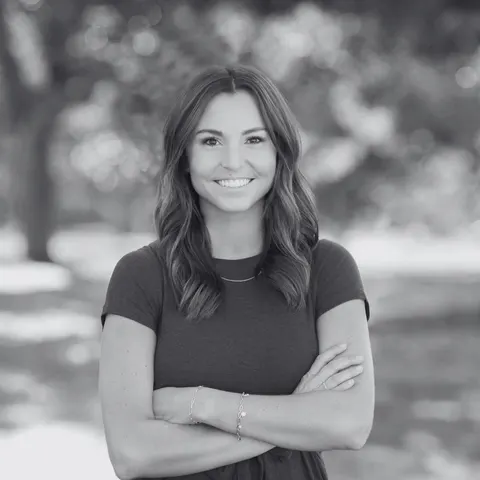 Carly Wisecarver, real estate agent in Long Beach