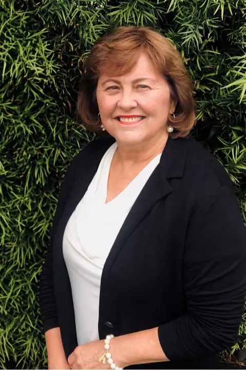 Juvie Borges, real estate agent in Long Beach