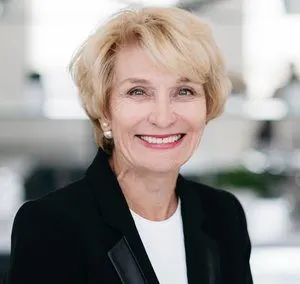 Carolyn Faber, real estate agent in Long Beach