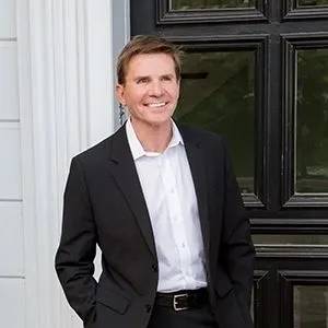 Robert Martin, real estate agent in Long Beach