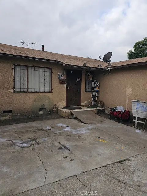 Junior Edey, real estate agent in Los Angeles