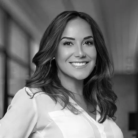 Nivia Licardie, real estate agent in Long Beach