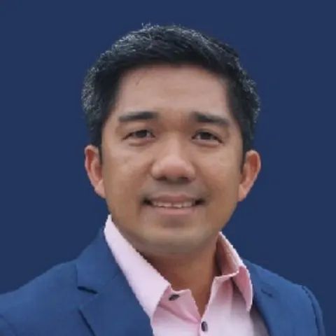 Marc Dy, real estate agent in Adelanto