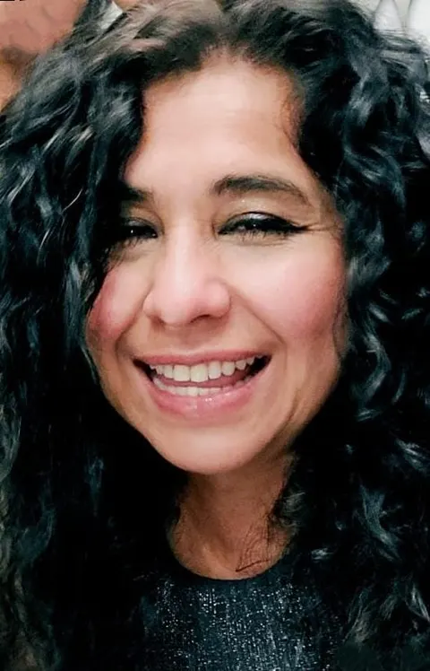 Linda Segovia, real estate agent in Los Angeles