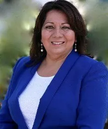Ivonne Vargas, real estate agent in Barstow
