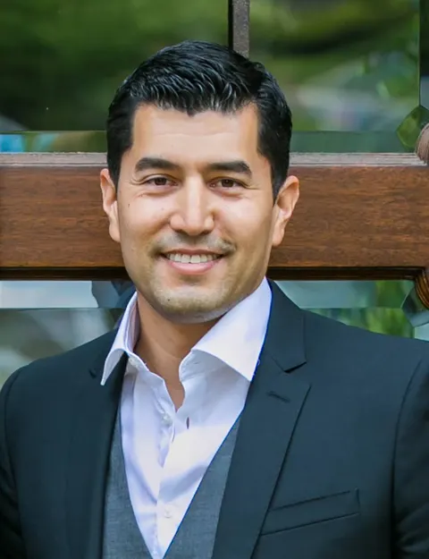 Adam Alcaraz, real estate agent in San Clemente