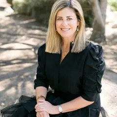 Liz Bird, real estate agent in Manhattan Beach