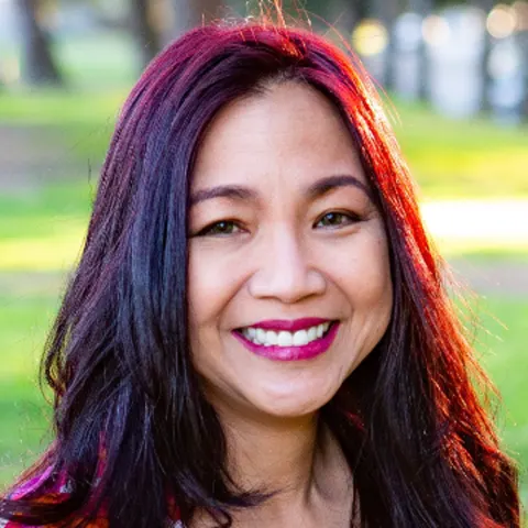 Miranti Borvornsin, real estate agent in Los Angeles