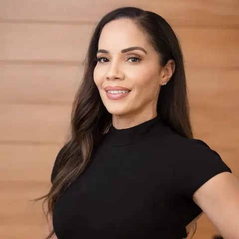 Gina Delahoussaye, real estate agent in Torrance