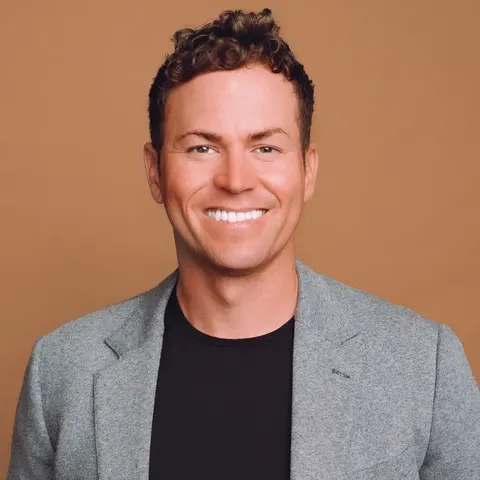 Rob Depaoli, real estate agent in Manhattan Beach