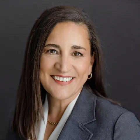 Haley Farrahi, real estate agent in Palos Verdes Estates