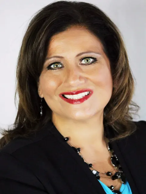 Brenda Garza, real estate agent in Hawthorne