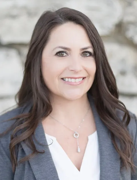 Danielle Hamilton, real estate agent in Redondo Beach