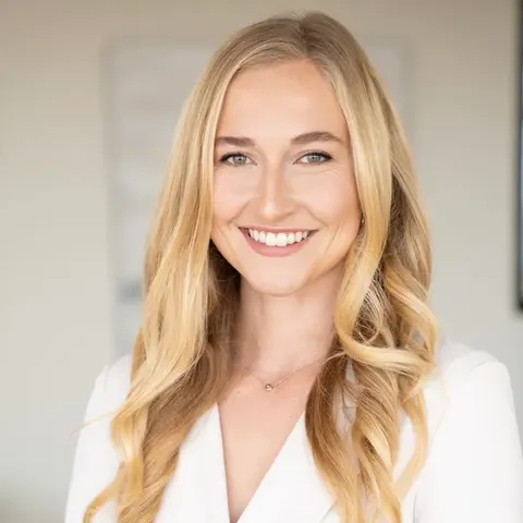 Avery Caskey, real estate agent in Redondo Beach