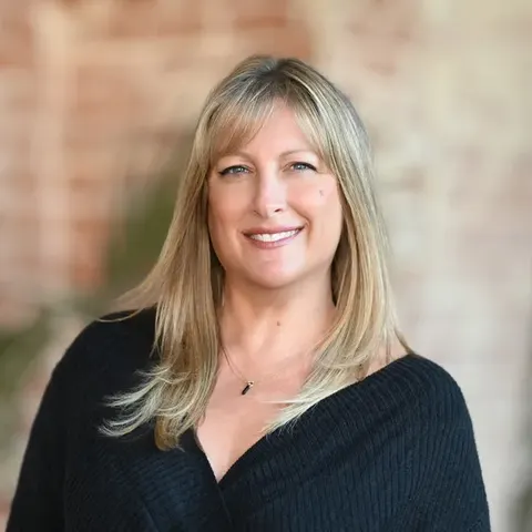 Susannah Hogentogler, real estate agent in Redondo Beach