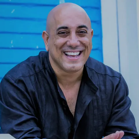 L'Mar Kojani, real estate agent in Los Angeles