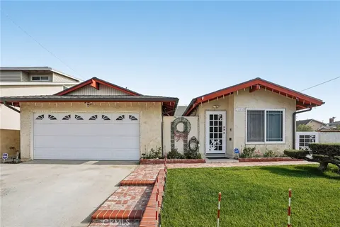 Maria Jose Lora De Caprio, real estate agent in Carson