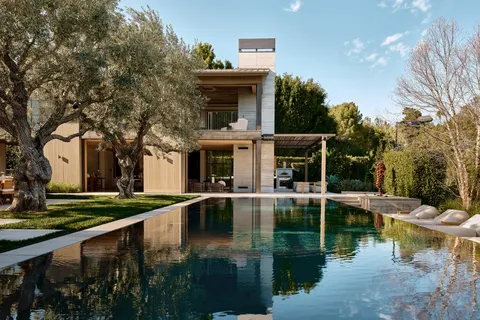 Brian Brooke, real estate agent in Los Angeles