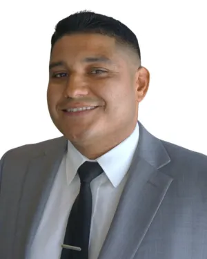 Emmer Ruano, real estate agent in Desert Hot Springs