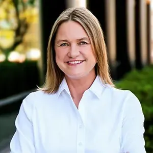 Kristi Seth, real estate agent in Manhattan Beach