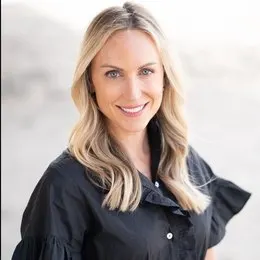April Tussing, real estate agent in Manhattan Beach