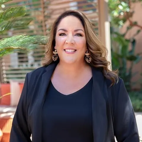 Kim Burnside, real estate agent in Huntington Beach