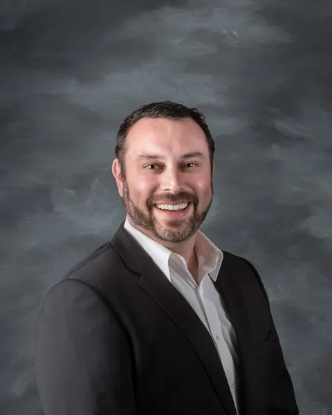 Brian Domingos, real estate agent in Fresno