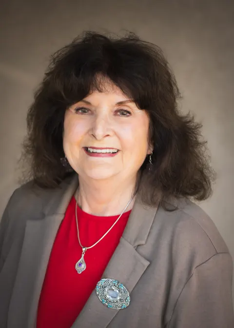 Mary Murphy, real estate agent in Cambria