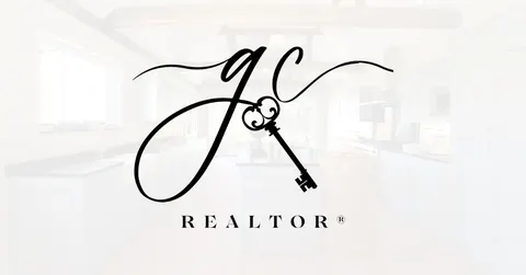 Gloria Contreras, real estate agent in Santa Maria