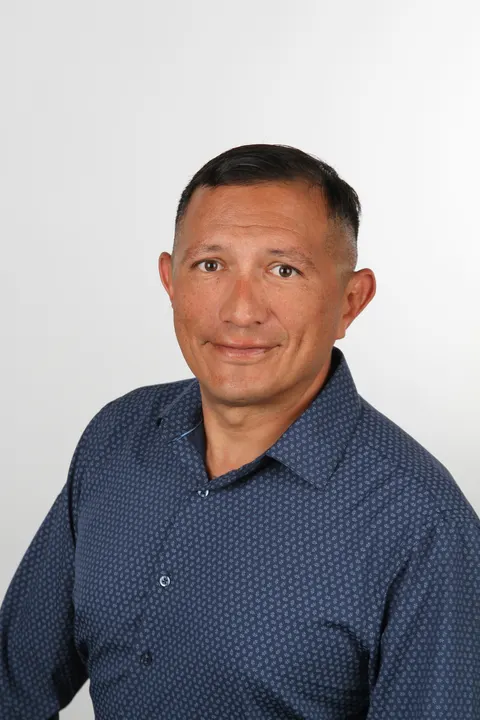Damien Montoya, real estate agent in Cambria
