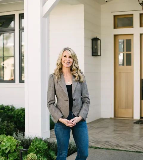 Jennifer Caras, real estate agent in Manhattan Beach