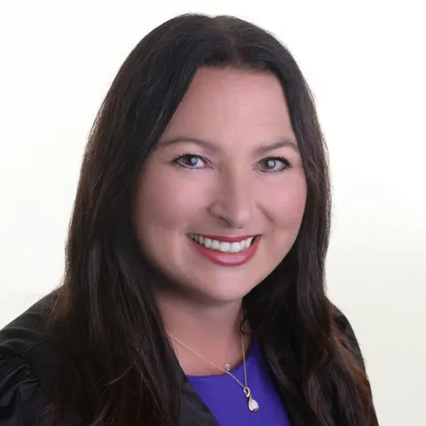 Sara Cramer, real estate agent in Huntington Beach