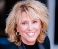Elizabeth Debiasi, real estate agent in Palm Desert